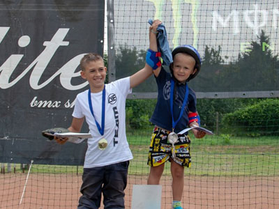 Junior kategória helyezettjei